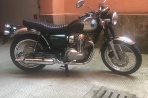 Kawasaki W800