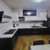 Cucina angolare moderna