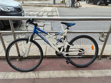 MOUNTAIN BIKE DECATHLON