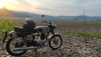 gilera 124 5v