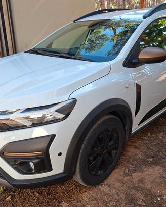 Dacia Jogger GPL 7 posti 10/2023 30.000km