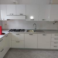 Cucina  bianca mt5 completa di elettrodomestici