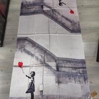 Stola Girl with Balloon di Banksy nuova in seta