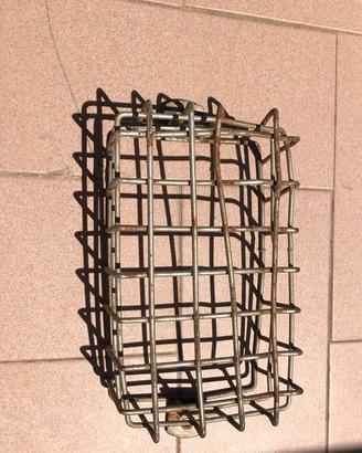 Grata per faro posteriore Land Rover 88