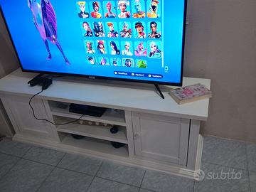 Porta TV arte povera