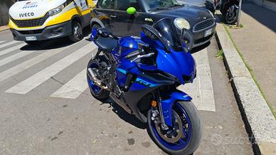Yamaha R1