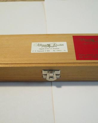 coppia uncinetti in argento 800 e scatola orefice