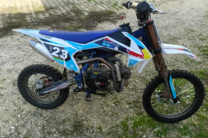 Moto da cross per ragazzi