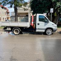 Iveco daily 35c10 ribaltabile con gru