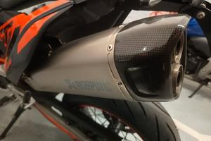 scarico akrapovic slip on-line per ktm 690 smc r 