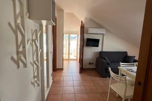 Mansarde 3º piano, climatizzate, fronte spiaggia