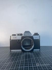 Mamiya ZE (solo corpo) – per pezzi di ricambio