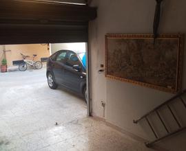 Garage uso magazzino e ripostiglio