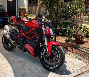 Ducati Streetfighter 848 - 2013 - Leggete bene