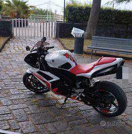 Yamaha R1 serie 2008  del 2012