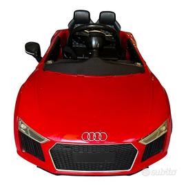 Audi R8 Spyder rossa elettrica