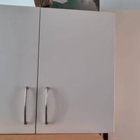 Pensile due ante in buono stato