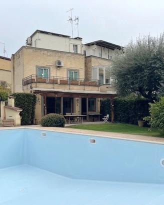 Villetta quadrifamiliare Roma