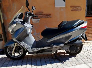 Scooter Burgman 200