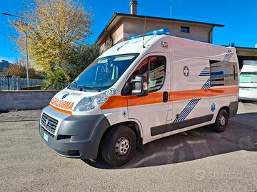 Ambulanza MARIANI FRATELLI - Fiat Ducato - E25-910