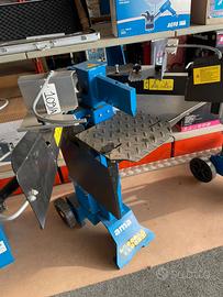 spaccalegna Toro vericale