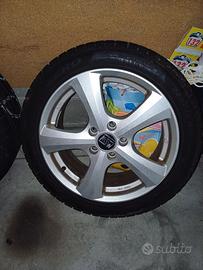 Pneumatici con cerchi pirelli winter 225 4