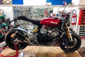 honda hornet cafè Racer 