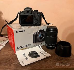 Fotocamera Canon EOS 1200D con obiettivi