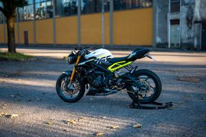 Ricambi Triumph Street Triple 765 RS Racing 21 25