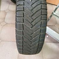 Pneumatici Michelin Cross climate per Autocarro