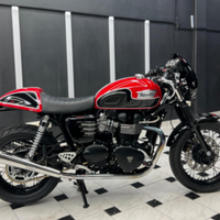 Triumph Thruxton 900 i e. anno 2010