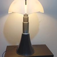 Pipistrello lampada martinelli Gae Aulenti