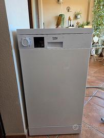 Lavastoviglie Beko Slim (45cm) – Come nuova 