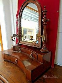 Antica toletta specchiera curva