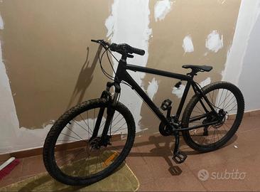 bicicletta mountain bike