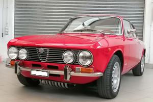 Alfa Romeo bertone 2000