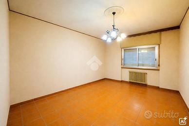 4 LOCALI A RIVOLI