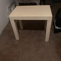 scrivania in legno