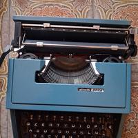 macchina da scrivere olivetti DORA