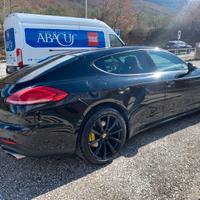 Porsche Panamera Diesel 3.0 250cv total black 2013