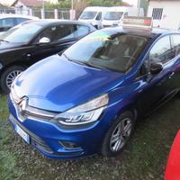 RENAULT Clio dCi 8V 75 CV 5 porte Duel