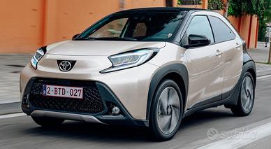 Ricambi usati toyota aygo x-auris #p