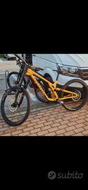 Commencal Supreme  V5 ohlins 