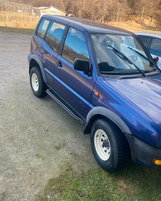 Nissan Terrano 2.7 TD