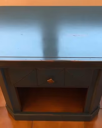 Comodino in legno