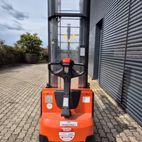 sollevatore a timone TOYOTA BT SWE140