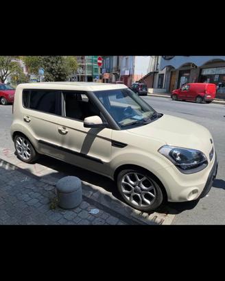 Kia soul automatica