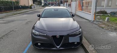Alfa Giulia 2.2 180cv Manuale