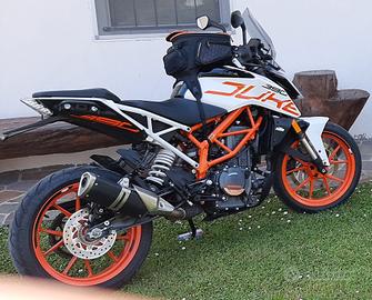 moto ktm 390 duke 