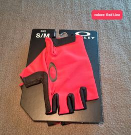 Oakley guanti tg S/M Drops Road col. rosso *NEW